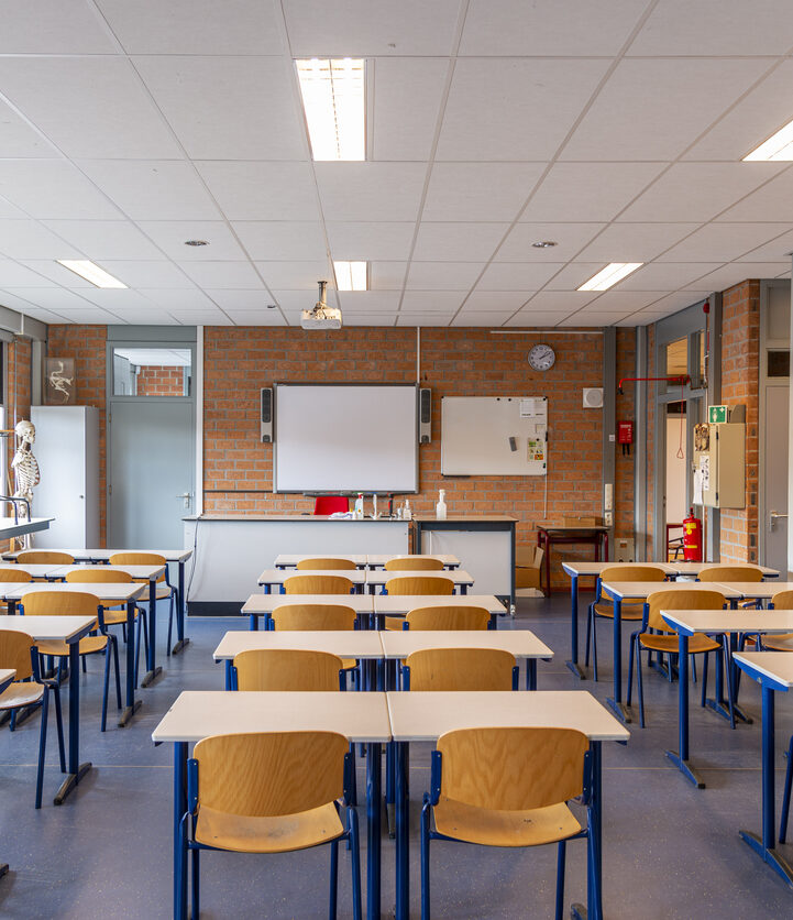 school-cleaning-image-cleaning-companies-norwich-specialist-cleaning-services
